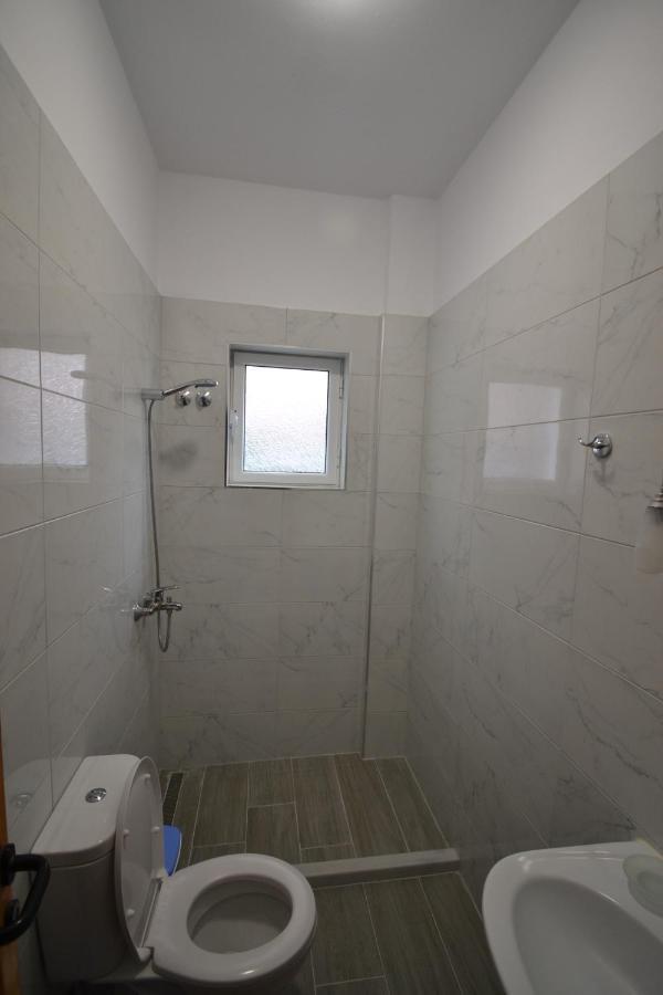 Little Cozy Apartment 1 Sarande Exterior photo